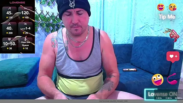 Snapshot of xavier_1988 chatting on 1, 2, 2025 xavier 1988 online show from 1, 2, 2025