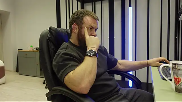 Snapshot of Tommy_Burnz chatting on 27, 2, 2025 Tommy Burnz online show from 27, 2, 2025