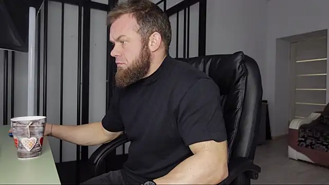 Snapshot of Tommy_Burnz chatting on 3, 3, 2025 Tommy Burnz online show from 3, 3, 2025