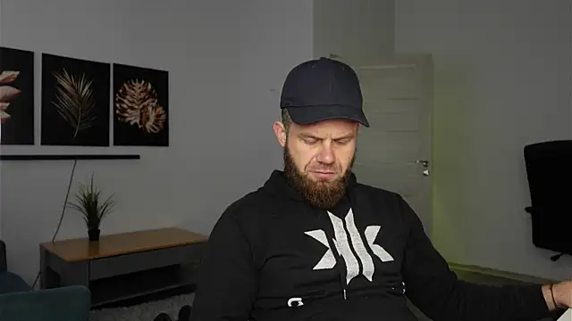 Tommy Burnz online show from 1, 12, 2025