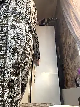 DanielOhCool online show from 8, 4, 2026