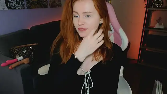 Snapshot of GingerArin chatting on 2, 3, 2025 GingerArin online show from 2, 3, 2025