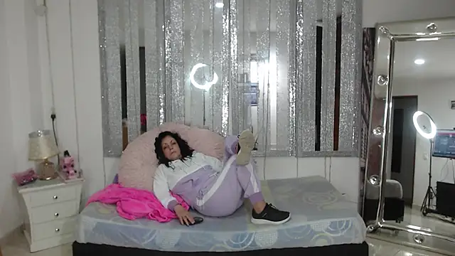 mijal queen online show from 17, 12, 2024