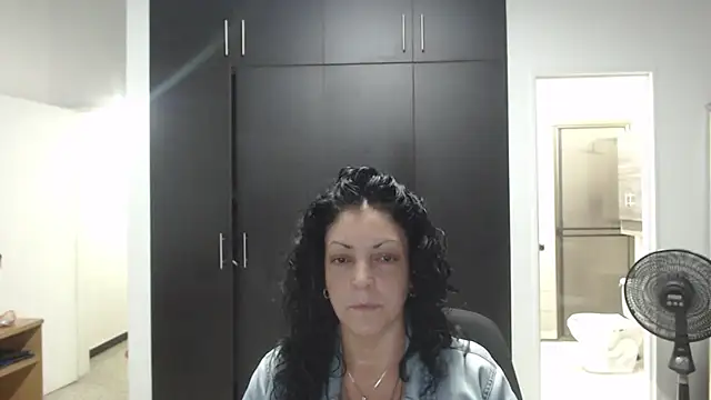 Snapshot of mijal_queen chatting on 12, 3, 2025 mijal queen online show from 12, 3, 2025