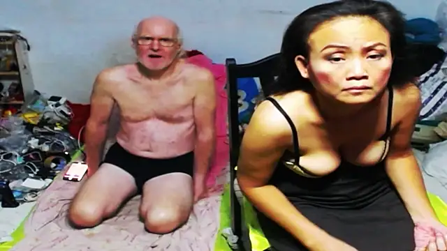 Snapshot of 1CuteAndSexy69 chatting on 22, 3, 2025 1CuteAndSexy69 online show from 22, 3, 2025