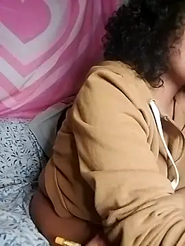 Snapshot of TasteeKitty chatting on 13, 9, 2025 TasteeKitty online show from 13, 9, 2025