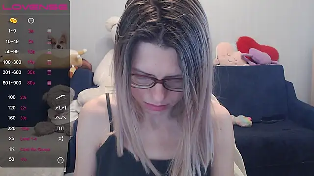 night is dark online show from 18, 2, 2025