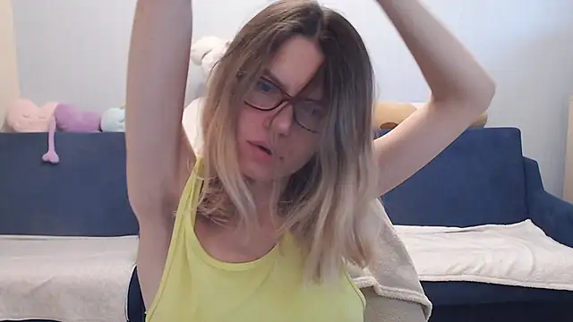 night is dark online show from 7, 11, 2025