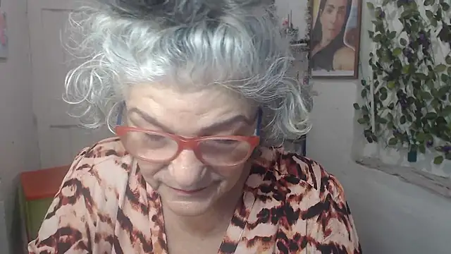 FunnyGrandma online show from 16, 10, 2025