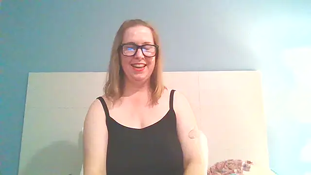 Snapshot of SweetandNaughty1 chatting on 5, 12, 2024 SweetandNaughty1 online show from 5, 12, 2024