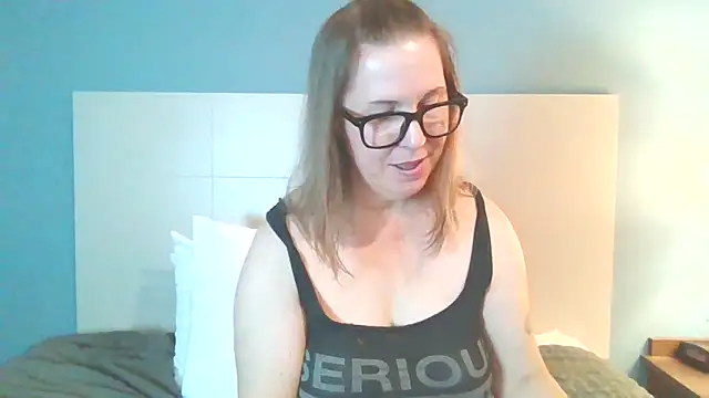 Snapshot of SweetandNaughty1 chatting on 19, 12, 2024 SweetandNaughty1 online show from 19, 12, 2024