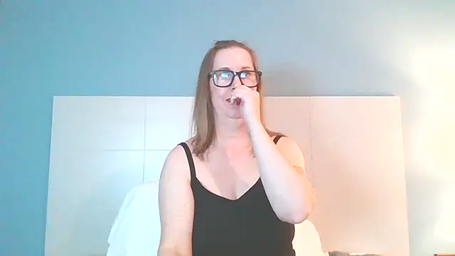 Snapshot of SweetandNaughty1 chatting on 10, 1, 2025 SweetandNaughty1 online show from 10, 1, 2025