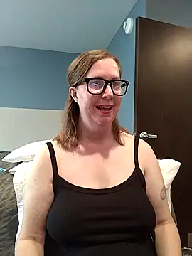 Snapshot of SweetandNaughty1 chatting on 29, 9, 2025 SweetandNaughty1 online show from 29, 9, 2025