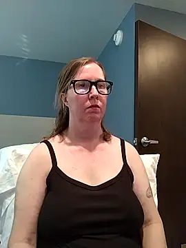 Snapshot of SweetandNaughty1 chatting on 2, 10, 2025 SweetandNaughty1 online show from 2, 10, 2025