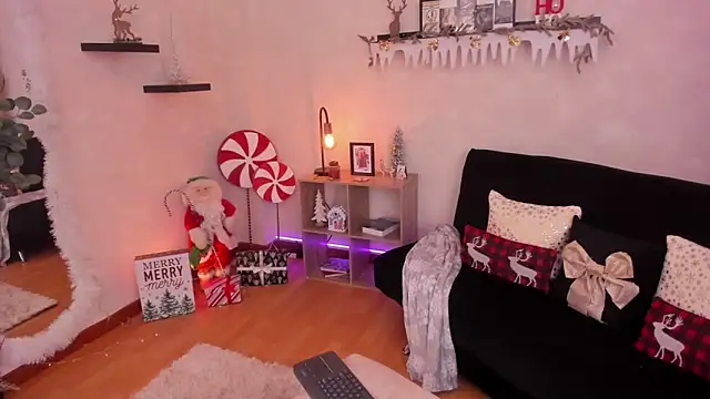 EmmyEvans1 online show from 2, 12, 2025