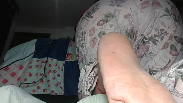 prettyangelsquirt online show from 19, 1, 2025