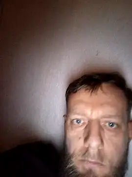 Snapshot of Kw8585kw chatting on 28, 11, 2025 Kw8585kw online show from 28, 11, 2025