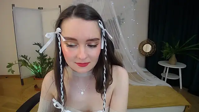 Snapshot of CloudGrace chatting on 27, 1, 2025 CloudGrace online show from 27, 1, 2025