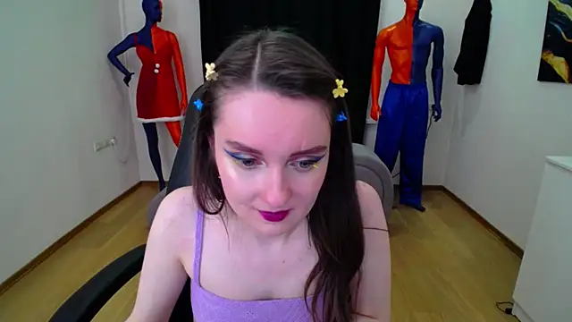 Snapshot of CloudGrace chatting on 1, 2, 2025 CloudGrace online show from 1, 2, 2025