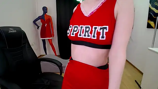 Snapshot of CloudGrace chatting on 10, 2, 2025 CloudGrace online show from 10, 2, 2025