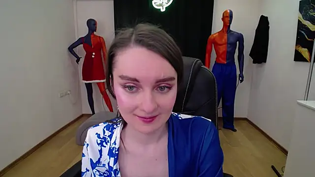 Snapshot of CloudGrace chatting on 12, 2, 2025 CloudGrace online show from 12, 2, 2025