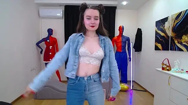 Snapshot of CloudGrace chatting on 28, 2, 2025 CloudGrace online show from 28, 2, 2025