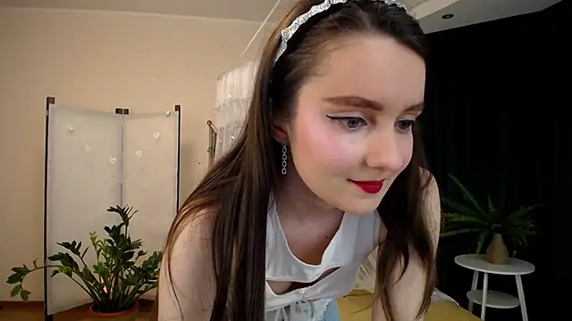 Snapshot of CloudGrace chatting on 7, 3, 2025 CloudGrace online show from 7, 3, 2025