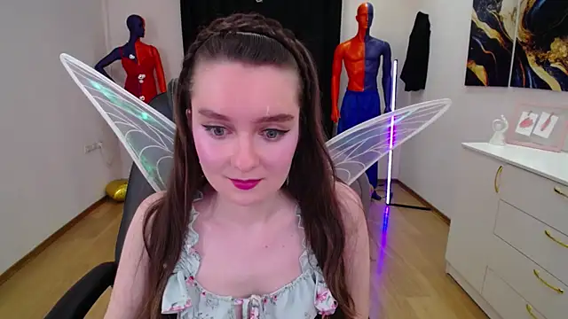 Snapshot of CloudGrace chatting on 10, 3, 2025 CloudGrace online show from 10, 3, 2025