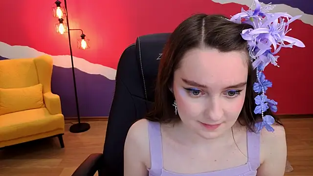 Snapshot of CloudGrace chatting on 12, 9, 2025 CloudGrace online show from 12, 9, 2025