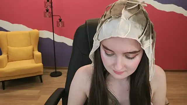 Snapshot of CloudGrace chatting on 21, 9, 2025 CloudGrace online show from 21, 9, 2025