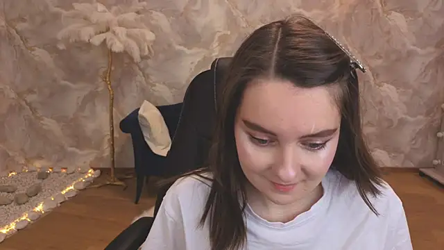 Snapshot of CloudGrace chatting on 29, 9, 2025 CloudGrace online show from 29, 9, 2025