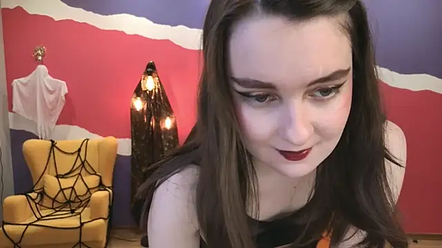 Snapshot of CloudGrace chatting on 28, 10, 2025 CloudGrace online show from 28, 10, 2025