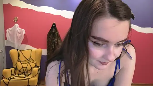 Snapshot of CloudGrace chatting on 6, 11, 2025 CloudGrace online show from 6, 11, 2025