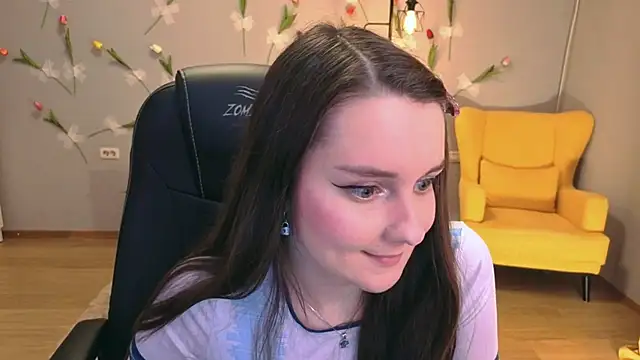 Snapshot of CloudGrace chatting on 7, 7, 2026 CloudGrace online show from 7, 7, 2026