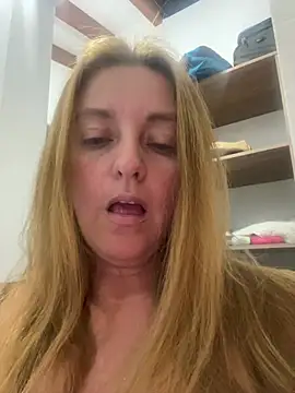 moniquerainx online show from 3, 1, 2025