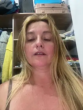 moniquerainx online show from 28, 3, 2026