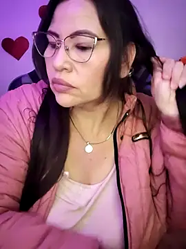 esmeralda milf online show from 24, 2, 2026