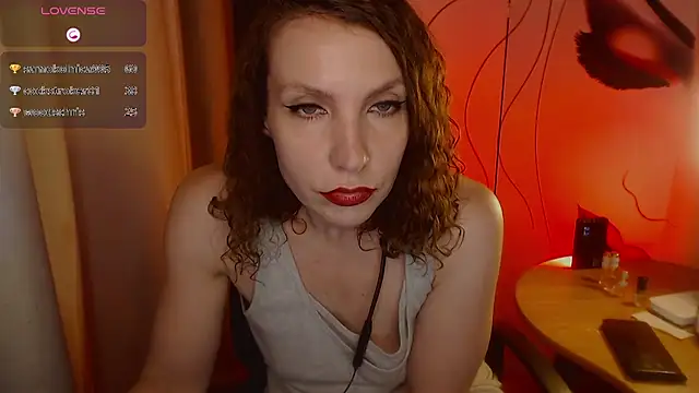 Snapshot of JohansonKatie chatting on 8, 1, 2025 JohansonKatie online show from 8, 1, 2025