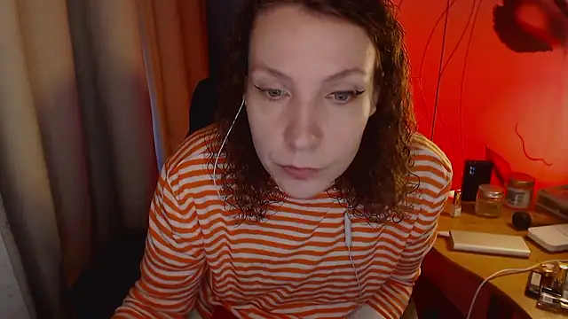 Snapshot of JohansonKatie chatting on 17, 1, 2025 JohansonKatie online show from 17, 1, 2025