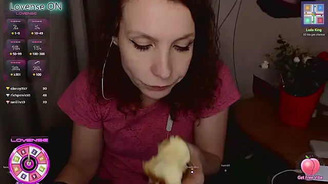 Snapshot of JohansonKatie chatting on 25, 2, 2025 JohansonKatie online show from 25, 2, 2025