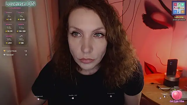 Snapshot of JohansonKatie chatting on 1, 3, 2025 JohansonKatie online show from 1, 3, 2025