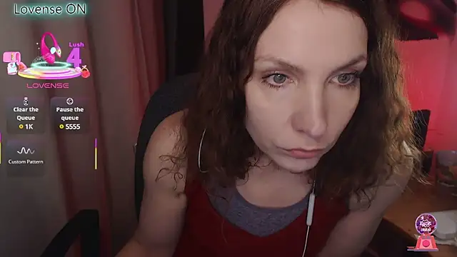 Snapshot of JohansonKatie chatting on 12, 3, 2025 JohansonKatie online show from 12, 3, 2025