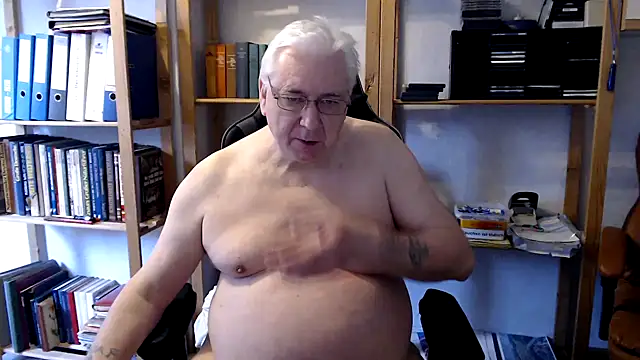 Snapshot of SchwanzhureXXL chatting on 14, 2, 2025 SchwanzhureXXL online show from 14, 2, 2025