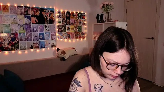 Snapshot of MilenaSaint chatting on 5, 2, 2025 MilenaSaint online show from 5, 2, 2025