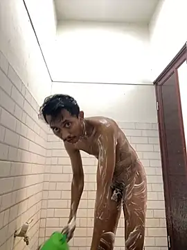 Snapshot of ditiya18 chatting on 21, 12, 2024 ditiya18 online show from 21, 12, 2024