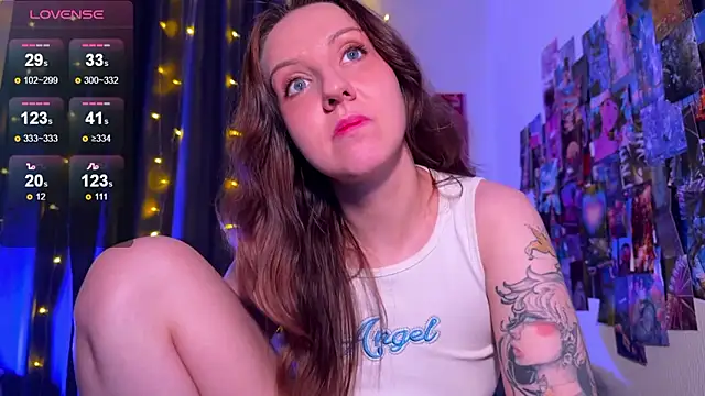 Snapshot of HotaruTomo chatting on 4, 2, 2026 HotaruTomo online show from 4, 2, 2026