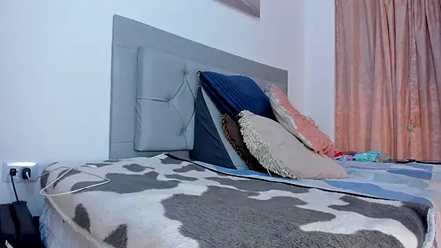 Idaly Johnson online show from 20, 9, 2025