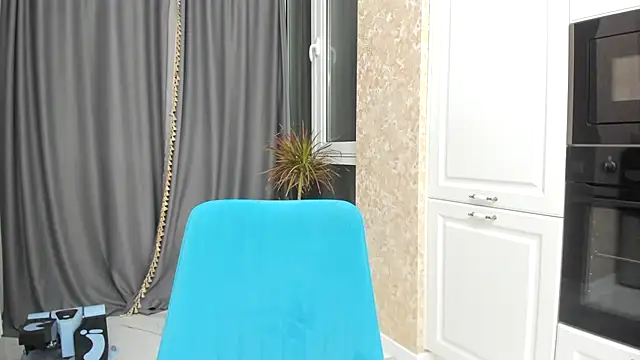 Iris cherry online show from 5, 12, 2024