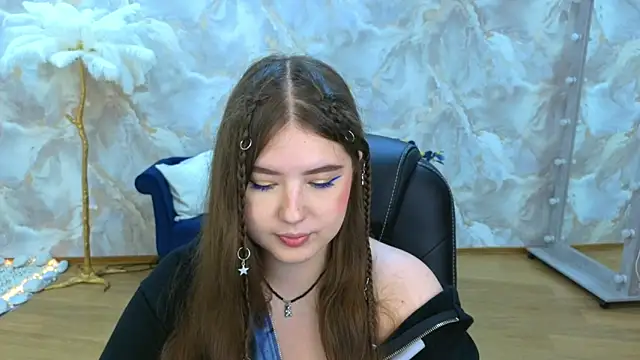 Snapshot of NicoleFoxery chatting on 11, 9, 2025 NicoleFoxery online show from 11, 9, 2025