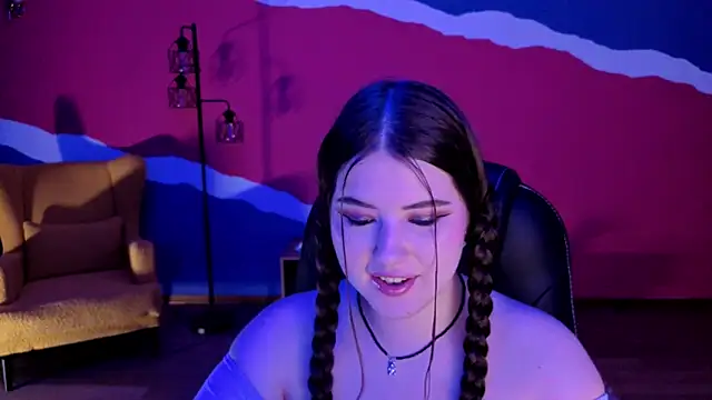 Snapshot of NicoleFoxery chatting on 20, 9, 2025 NicoleFoxery online show from 20, 9, 2025